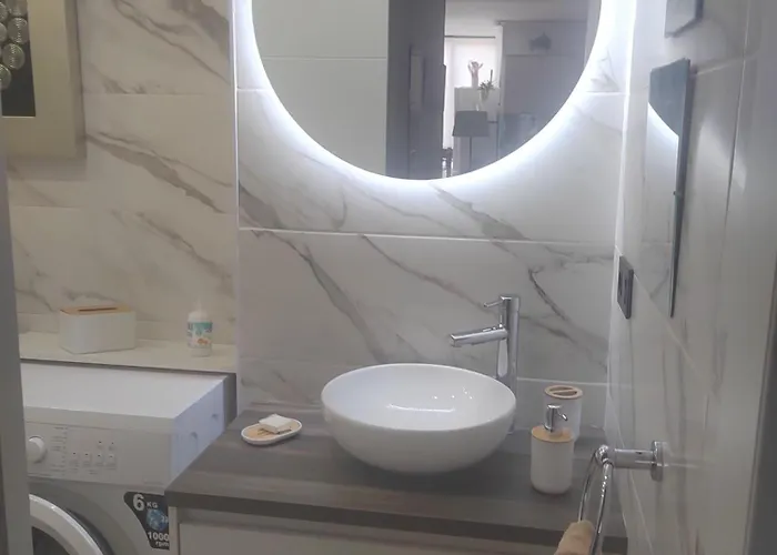 Piscina - 1ª Línea De Playa Puerto Deportivo *